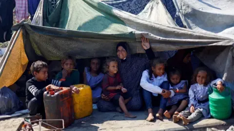Dire Conditions within the Gaza Strip as Military Tanks Advance